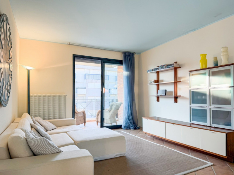 (Per INFO Giovanni 3888920530) NOSTRA ESCLUSIVA. Nel cuore pulsante di Jesolo Lido, in una delle ...