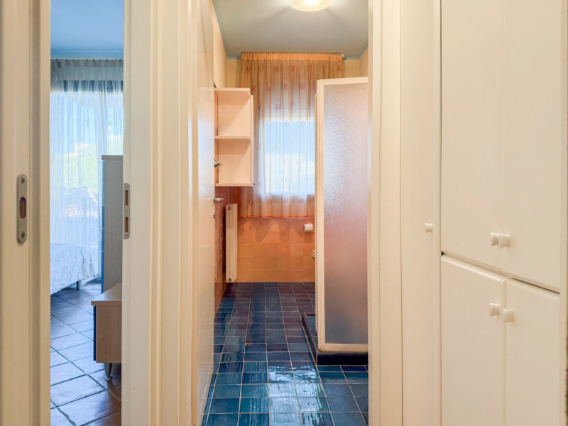 (Per INFO Giovanni 3888920530) NOSTRA ESCLUSIVA. Nel cuore pulsante di Jesolo Lido, in una delle ...