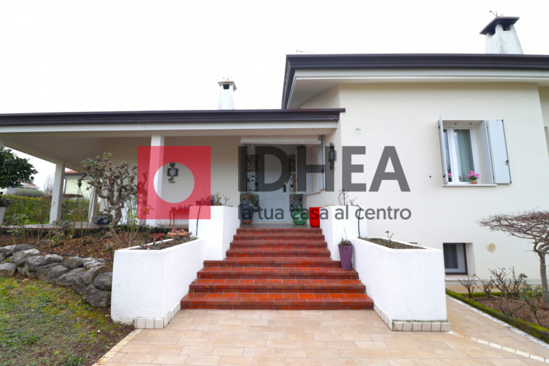 CASA SINGOLA IN CLASSE A1 IN CENTRO PONZANO RIF. "AVP1" 

L'agenzia immobiliare Idhea ha il piace...