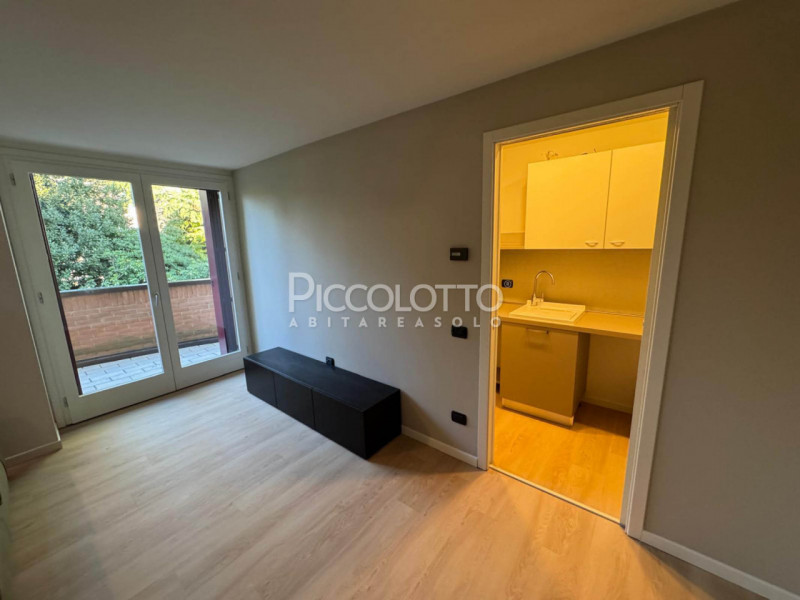 Rif. A5420 - Appartamento duplex in locazione in splendida zona residenziale, immersa nel verde, ...