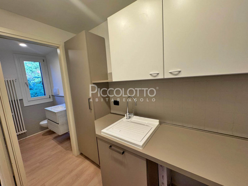 Rif. A5420 - Appartamento duplex in locazione in splendida zona residenziale, immersa nel verde, ...