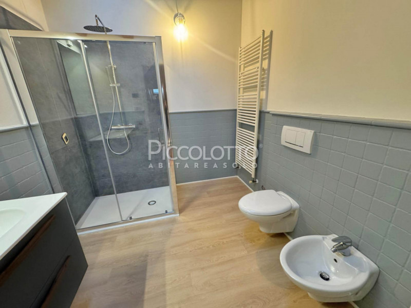 Rif. A5420 - Appartamento duplex in locazione in splendida zona residenziale, immersa nel verde, ...