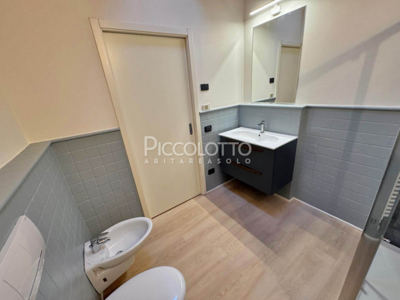 Rif. A5420 - Appartamento duplex in locazione in splendida zona residenziale, immersa nel verde, ...