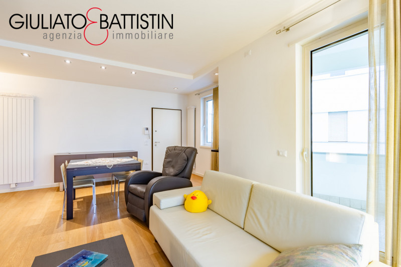 VICENZA: nella meravigliosa cornice di Contrà Porti, all'interno di una pregevole ristrutturazion...