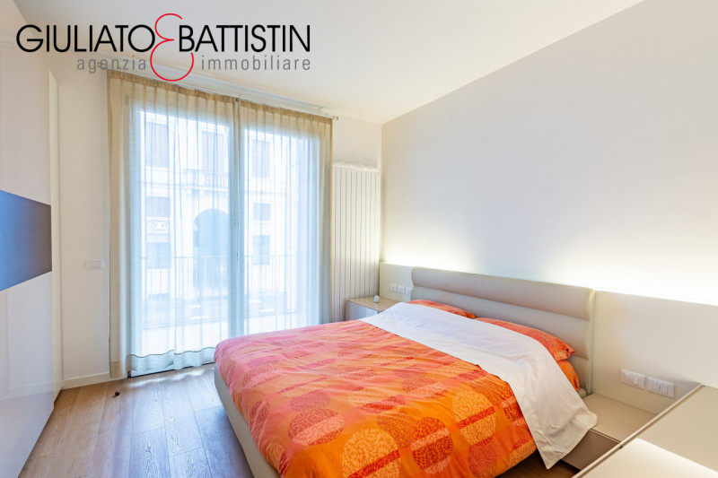 VICENZA: nella meravigliosa cornice di Contrà Porti, all'interno di una pregevole ristrutturazion...