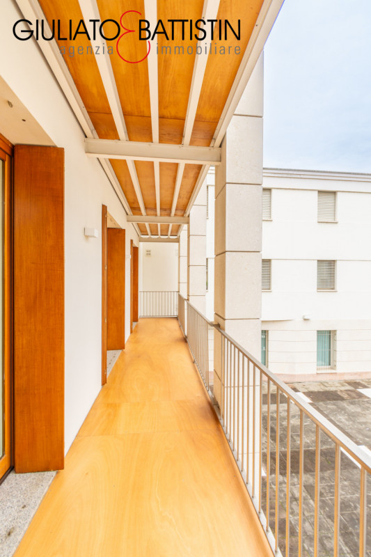 VICENZA: nella meravigliosa cornice di Contrà Porti, all'interno di una pregevole ristrutturazion...