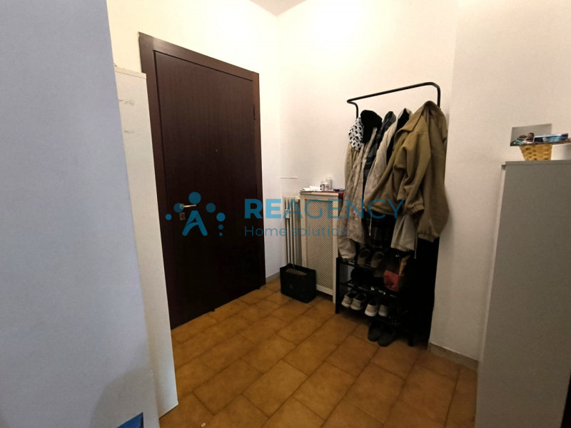 Scopri questo incantevole appartamento quadrilocale situato nel ricercatissimo quartiere di Sant'...