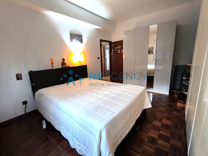 Scopri questo incantevole appartamento quadrilocale situato nel ricercatissimo quartiere di Sant'...