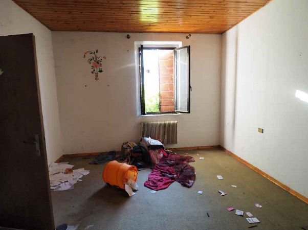 Rif. A.A.89-24

Vendita all'asta - casa a schiera di testa su 2 livelli in data 28 gennaio 2026

...