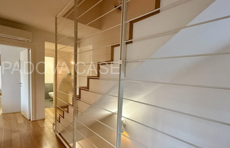 CHIESANUOVA – Elegante porzione di casa a schiera in classe B, contesto signorile e riservato

In...