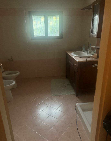 Rif. A.A.291-232

Vendita all'asta - abitazione unifamiliare su 3 livelli in data 29 gennaio 2026...