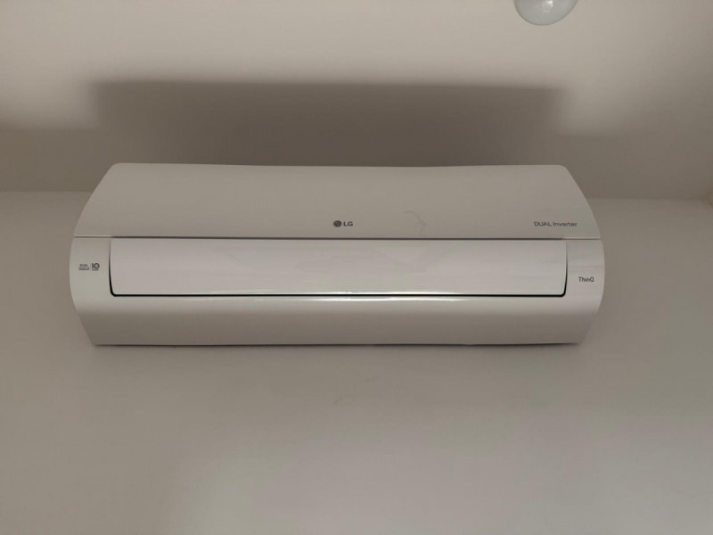 Bicamere biservizi ristrutturato con posto auto, disponibile da gennaio

Canova Immobiliare propo...