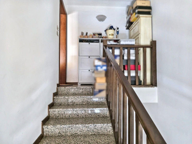 Quest’immobile viene venduto tramite asta online.

Porzione di bifamiliare, sita in Abano Terme (...