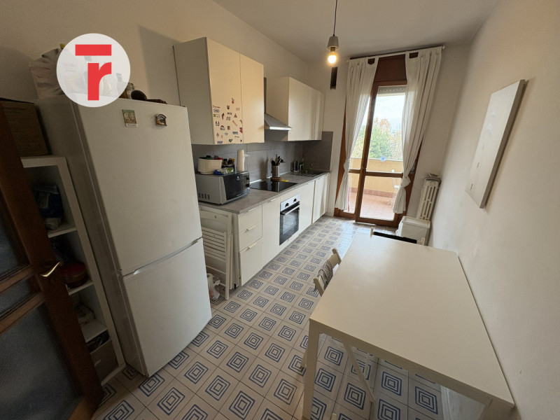 In condominio realizzato con criteri signorili e accurati, appartamento inserito in un contesto p...