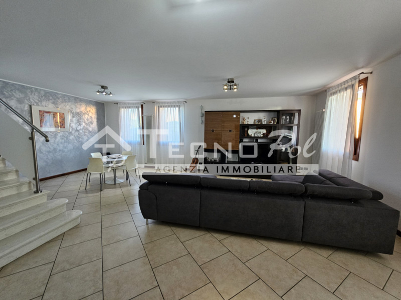 CAMPODARSEGO - Le esclusive Tecnopol di prestigio....proponiamo splendida villa singola su lotto ...