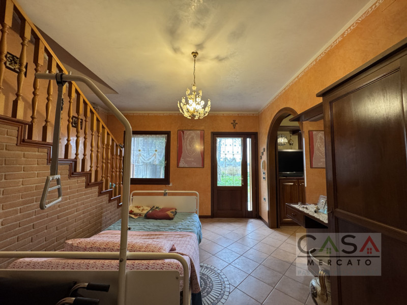 A Gaiarine, in Via Salvatoizza, proponiamo in vendita una splendida porzione di villa bifamiliare...