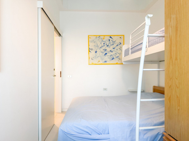 (Per INFO Giovanni 3888920530) NOSTRA ESCLUSIVA! Nel cuore pulsante di Lido di Jesolo, nella pres...