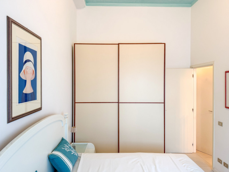 (Per INFO Giovanni 3888920530) NOSTRA ESCLUSIVA! Nel cuore pulsante di Lido di Jesolo, nella pres...