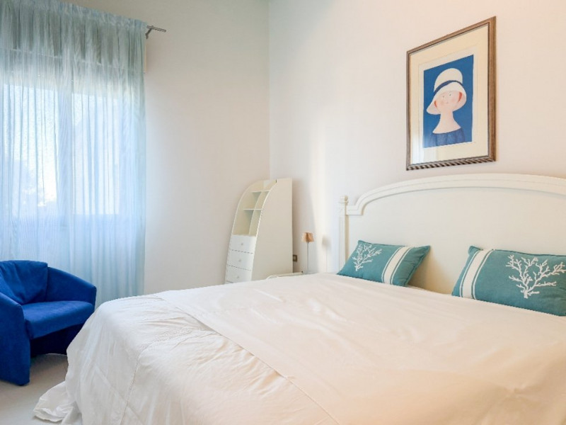 (Per INFO Giovanni 3888920530) NOSTRA ESCLUSIVA! Nel cuore pulsante di Lido di Jesolo, nella pres...