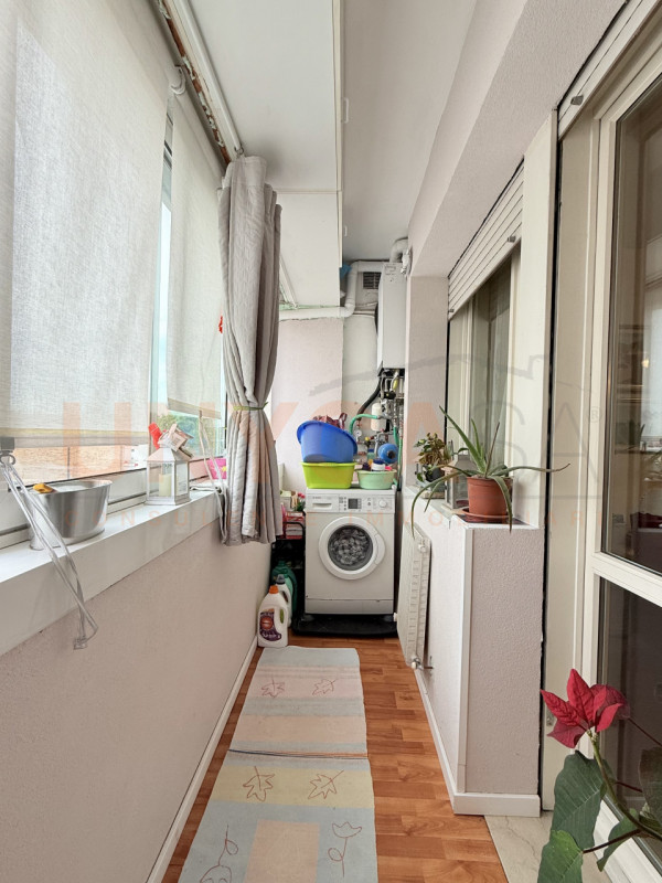 RUBANO: proponiamo in vendita un luminoso appartamento di generose metrature, situato al secondo ...