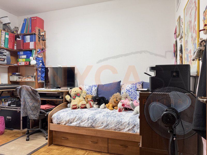 RUBANO: proponiamo in vendita un luminoso appartamento di generose metrature, situato al secondo ...