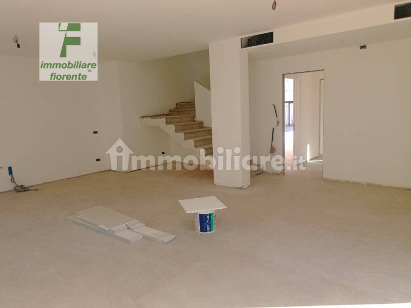 NUOVA SIGNORILE 1/2 BIFAMILIARE IN ZONA CENTRALE SU 2 LIVELLI DI MQ 251 TOTALI CON GIARDINO PRIVA...