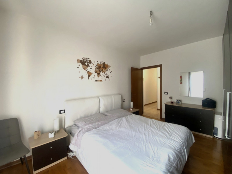 In vendita, nel cuore di Veggiano, proponiamo un affascinante appartamento trilocale arredato al ...