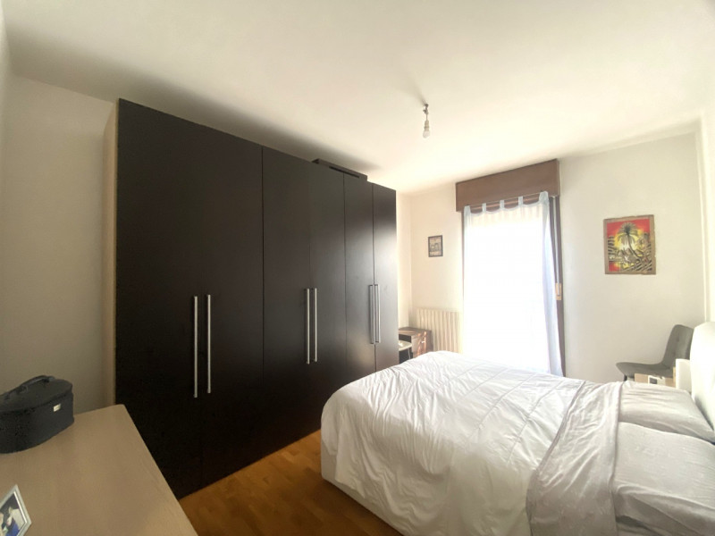 In vendita, nel cuore di Veggiano, proponiamo un affascinante appartamento trilocale arredato al ...