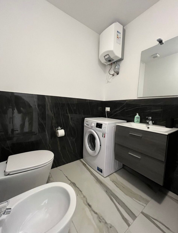 Proponiamo in affitto un monolocale di 43 mq situato nel cuore di Vittorio Veneto. L'immobile si ...