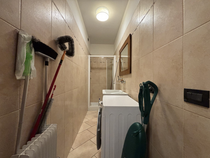 Bicamere con doppio terrazzo ad Altavilla Vicentina

Ti presentiamo un elegante appartamento situ...