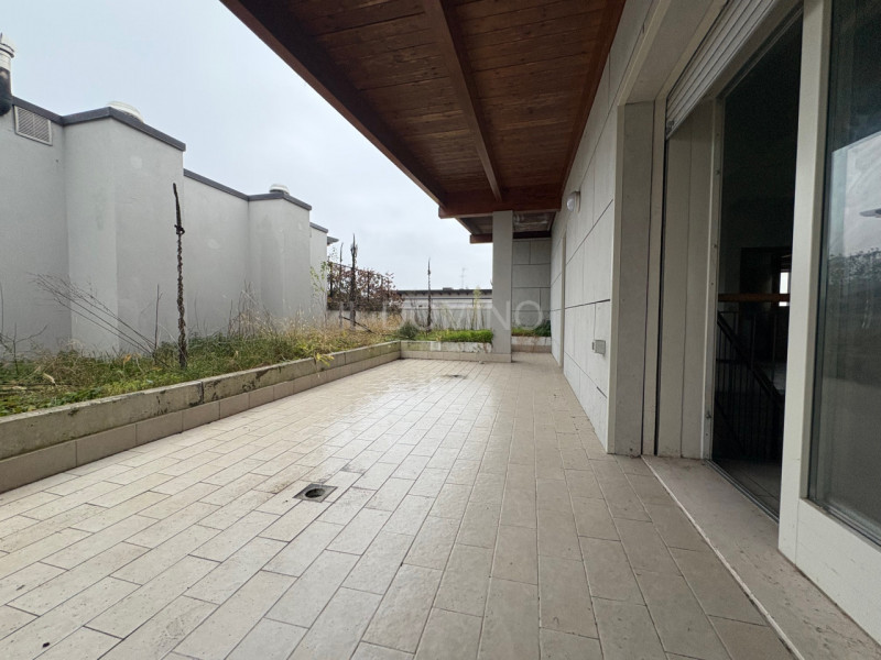 Libero da subito, ampio appartamento di recente costruzione in classe energetica A2, ubicato in z...