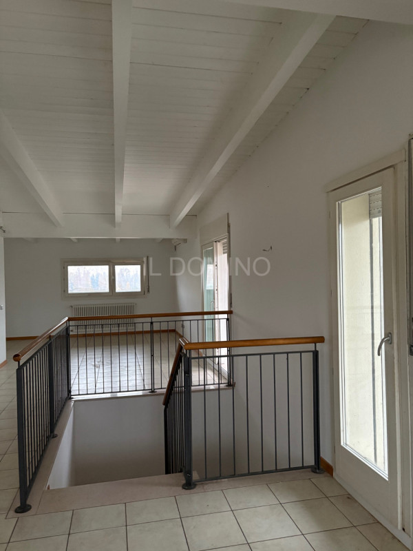 Libero da subito, ampio appartamento di recente costruzione in classe energetica A2, ubicato in z...