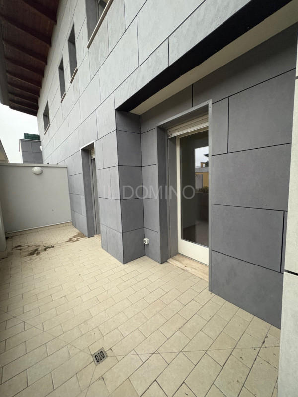 Libero da subito, ampio appartamento di recente costruzione in classe energetica A2, ubicato in z...