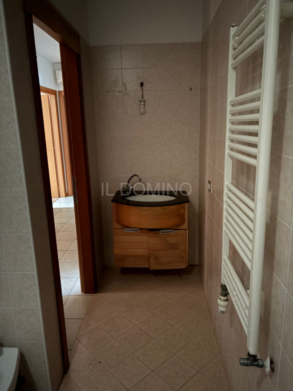 Libero da subito, ampio appartamento di recente costruzione in classe energetica A2, ubicato in z...