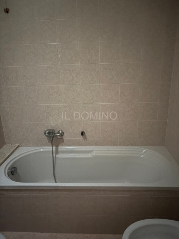 Libero da subito, ampio appartamento di recente costruzione in classe energetica A2, ubicato in z...