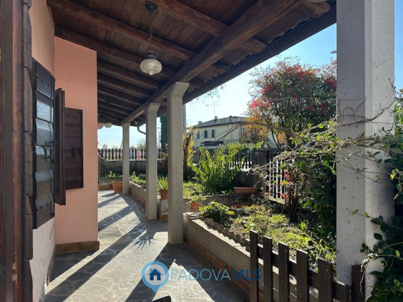 Immobile in esclusiva al Gruppo Padova MLS.
Scopri questa straordinaria opportunità di investimen...