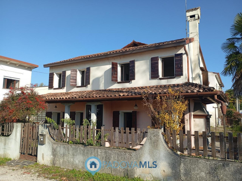 Immobile in esclusiva al Gruppo Padova MLS.
Scopri questa straordinaria opportunità di investimen...