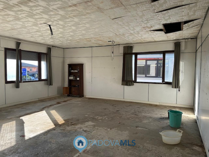 Immobile in esclusiva al Gruppo Padova MLS.
Scopri questa straordinaria opportunità di investimen...