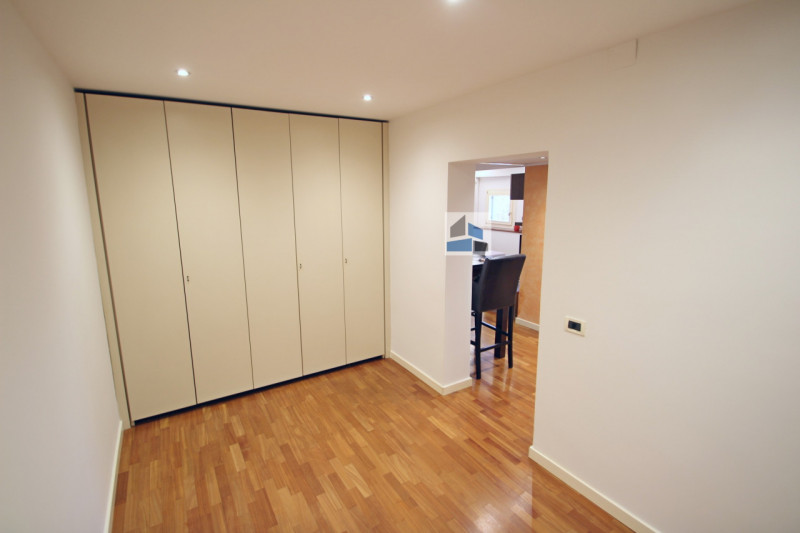 SAN DONO - Posizionato in centro paese, proponiamo elegante appartamento al secondo piano, dispon...