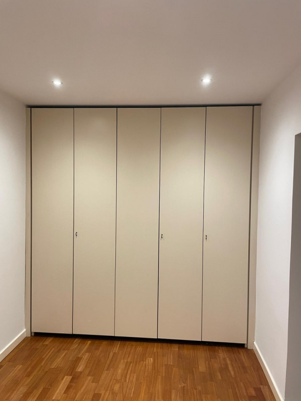 SAN DONO - Posizionato in centro paese, proponiamo elegante appartamento al secondo piano, dispon...