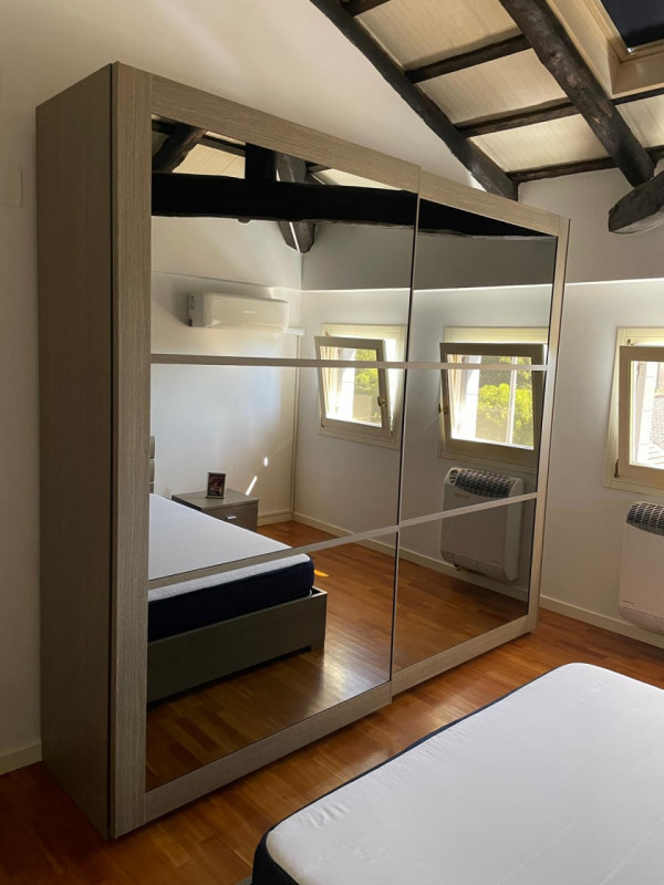 SAN DONO - Posizionato in centro paese, proponiamo elegante appartamento al secondo piano, dispon...