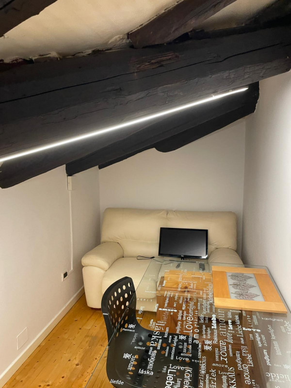 SAN DONO - Posizionato in centro paese, proponiamo elegante appartamento al secondo piano, dispon...