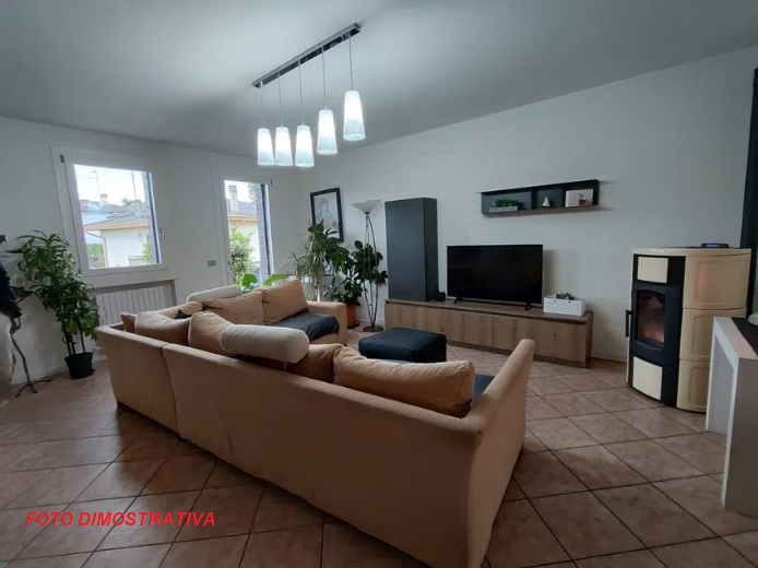 **Bifamiliare indipendente con ampio giardino a Sarmeola di Rubano – eleganza, spazi e tranquilli...