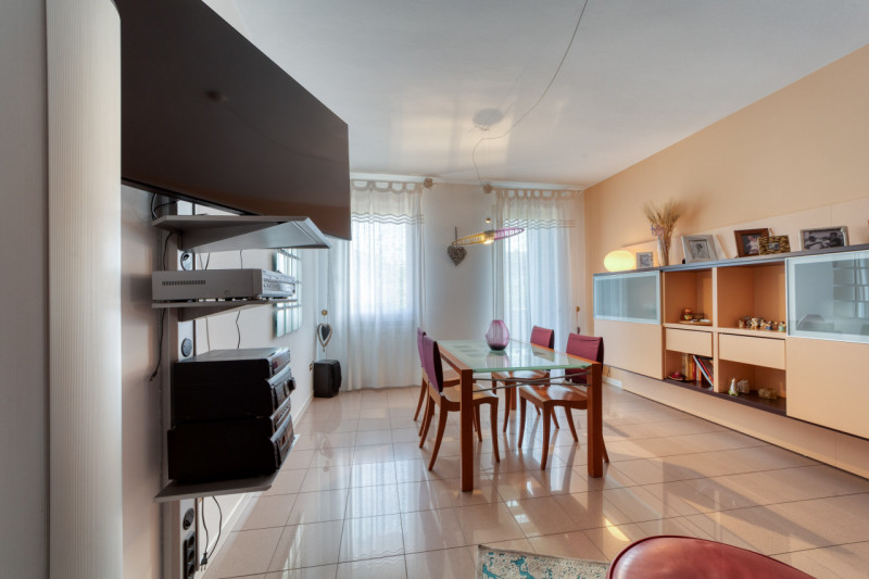 **Bifamiliare indipendente con ampio giardino a Sarmeola di Rubano – eleganza, spazi e tranquilli...