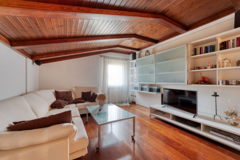 **Bifamiliare indipendente con ampio giardino a Sarmeola di Rubano – eleganza, spazi e tranquilli...