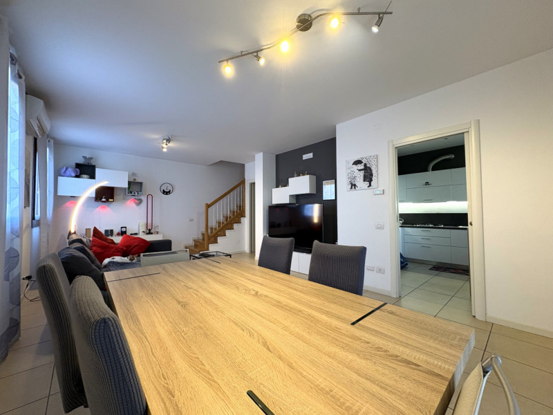 RIF:SD340 - Selvazzano Dentro - Tencarola, in zona residenziale tranquilla e recente, proponiamo ...