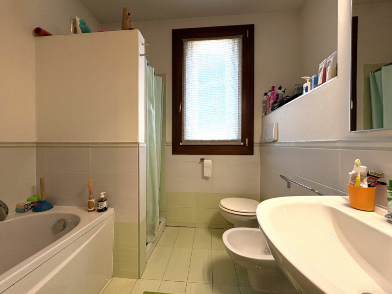 RIF:SD340 - Selvazzano Dentro - Tencarola, in zona residenziale tranquilla e recente, proponiamo ...