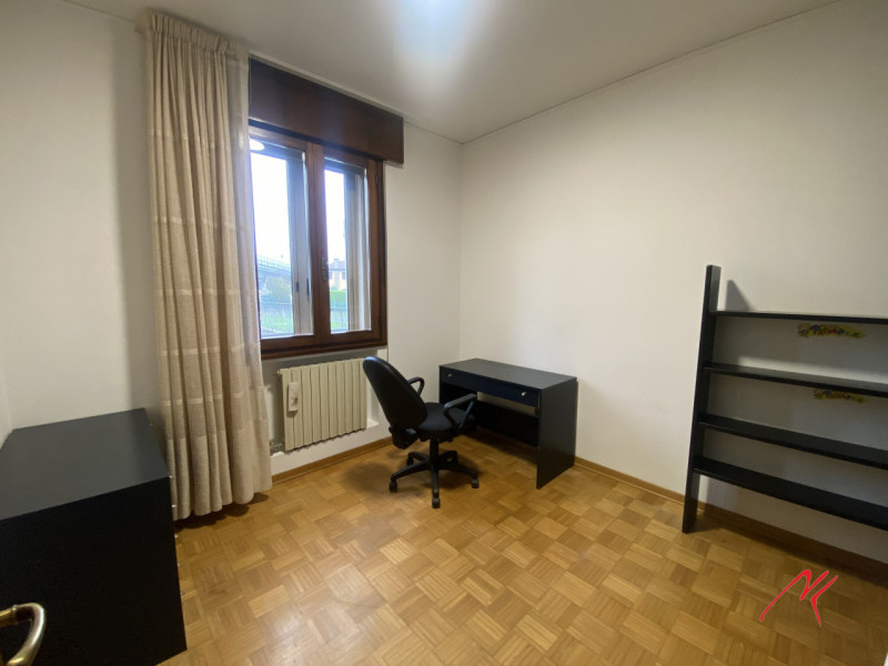 In porzione di bifamiliare proponiamo stanze singole in affitto per studenti o lavoratori, di amp...