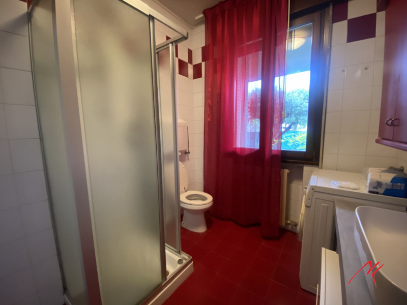 In porzione di bifamiliare proponiamo stanze singole in affitto per studenti o lavoratori, di amp...