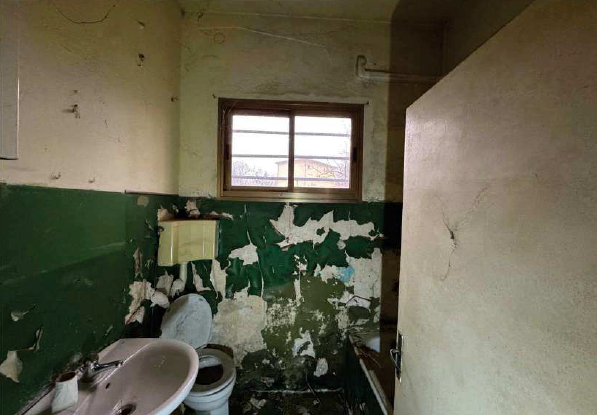 Rif. A.A.262-241

Vendita all'asta - appartamento al piano terra rialzato in data 29 gennaio 2026...